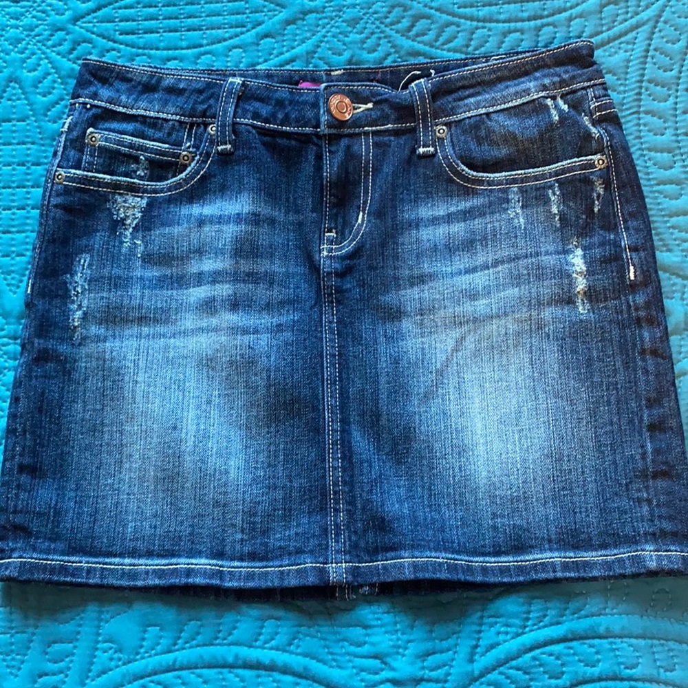 Denim skirt. Excellent condition